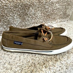 SPERRY Women's Lounge Away Saturated Dark Olive 8M